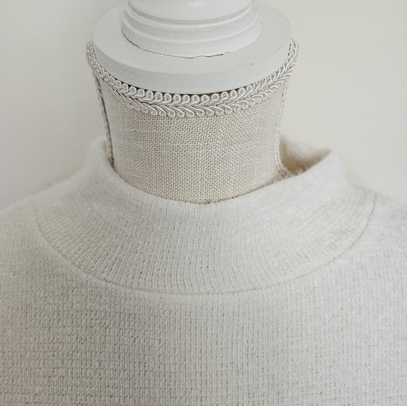 Sanctuary Fuzzy Sweater - Picture 5 of 11